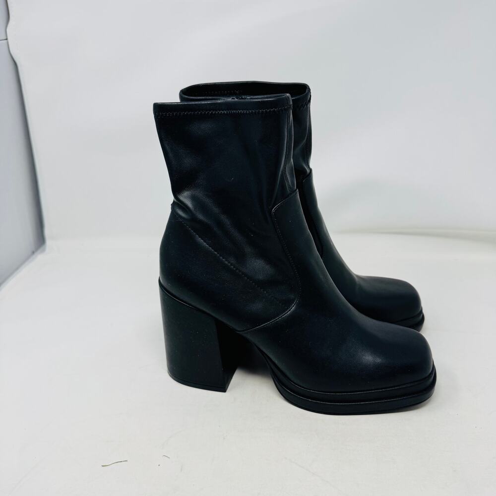 Steve Madden Black Heeled Boots - Picture 4 of 12